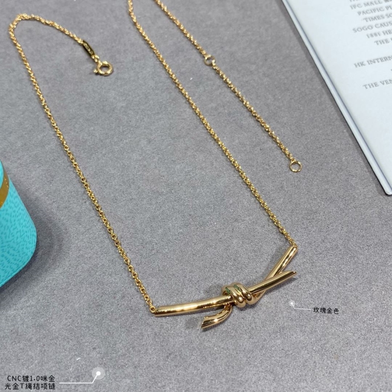 T*f*ny necklaces